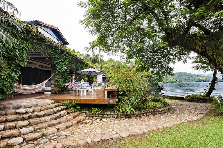 Pty011 - Wonderful property with 2 houses by the sea in Para