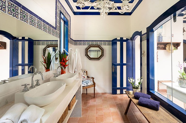 Pty011 - Magnifique propriété avec 2 maisons en bord de mer