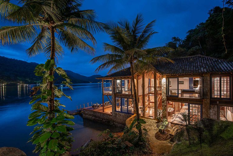 Pty011 - Wonderful property with 2 houses by the sea in Para