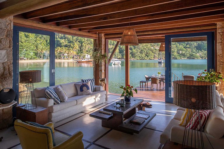 Pty011 - Wonderful property with 2 houses by the sea in Para