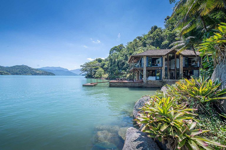 Pty014 - Exuberante loft privado junto al mar en Paraty