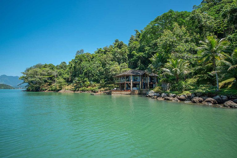 Pty014 - Lush private loft by the sea in Paraty