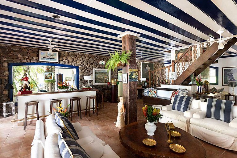 Pty013 - Wonderful private beachfront villa in Paraty