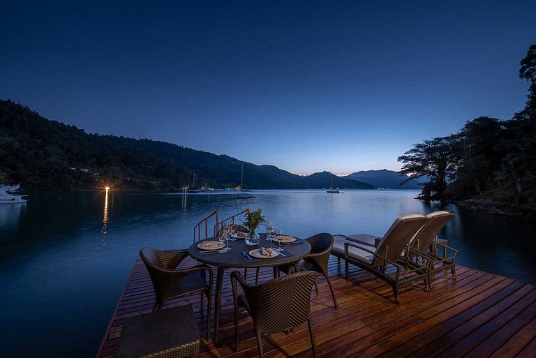 Pty014 - Exuberante loft privado junto al mar en Paraty