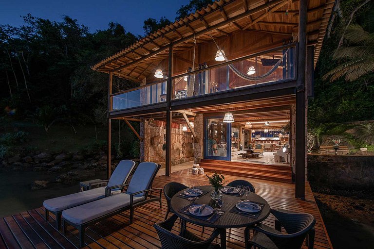 Pty014 - Lush private loft by the sea in Paraty
