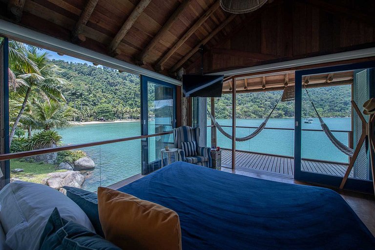 Pty014 - Lush private loft by the sea in Paraty