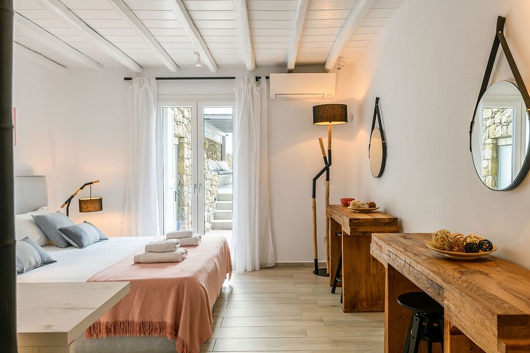 Cyc004 - Une villa d'été sur la plage de Kalafatis
