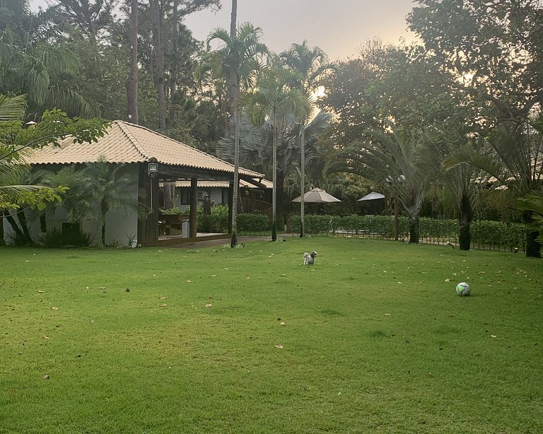 Bah406 - Magnífica casa com 5 Suítes em Camaçari