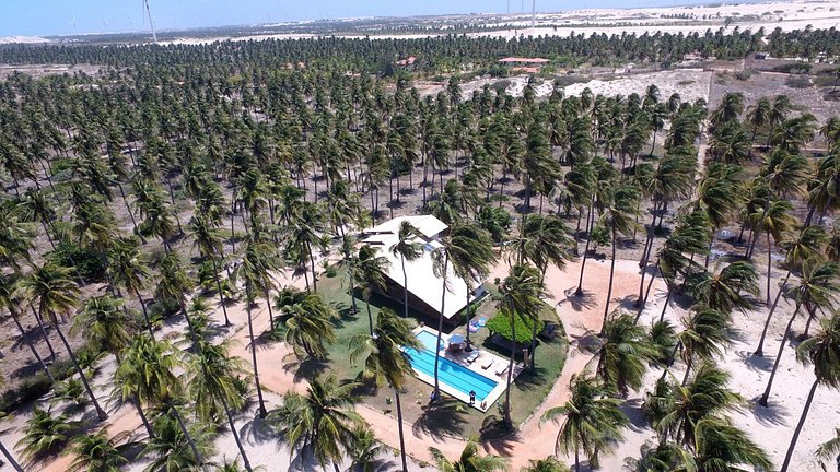 Cea023 - Casa de 4 quartos e piscina em Guajiru