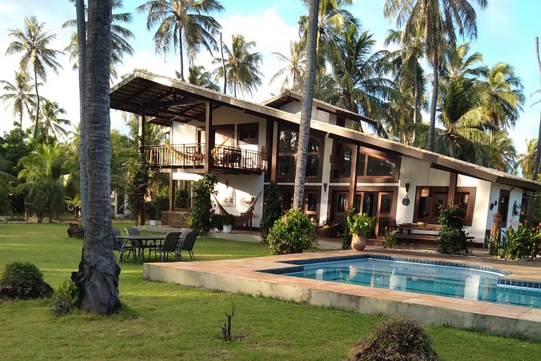 Cea023 - Casa de 4 quartos e piscina em Guajiru