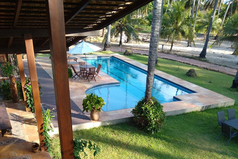 Cea023 - Casa de 4 quartos e piscina em Guajiru