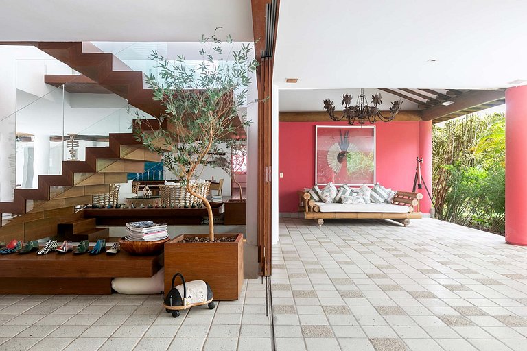 Ang009 - Stunning villa in gated community in Mangaratiba