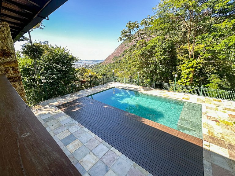 Rio327 - Encantadora Villa con Vista en Cosme Velho