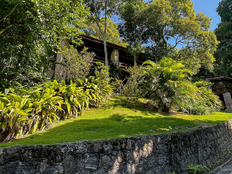 Rio327 - Encantadora Villa con Vista en Cosme Velho