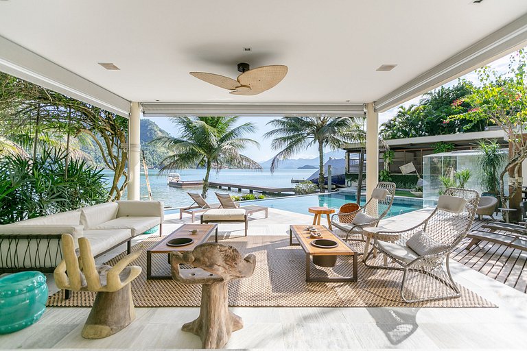 Ang022 - Stunning beach villa in Angra dos Reis