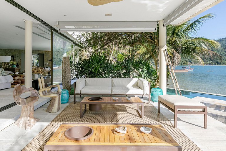 Ang022 - Stunning beach villa in Angra dos Reis