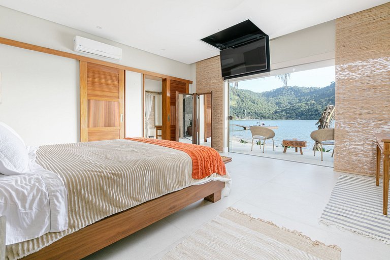 Ang022 - Linda villa beira-mar em Angra dos Reis