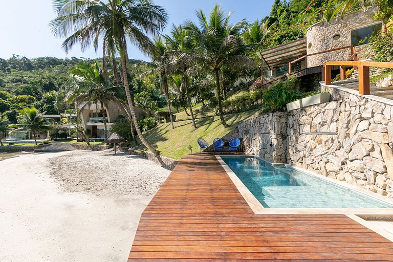 Ang056 - Magnifique maison sur le sable avec plage privée