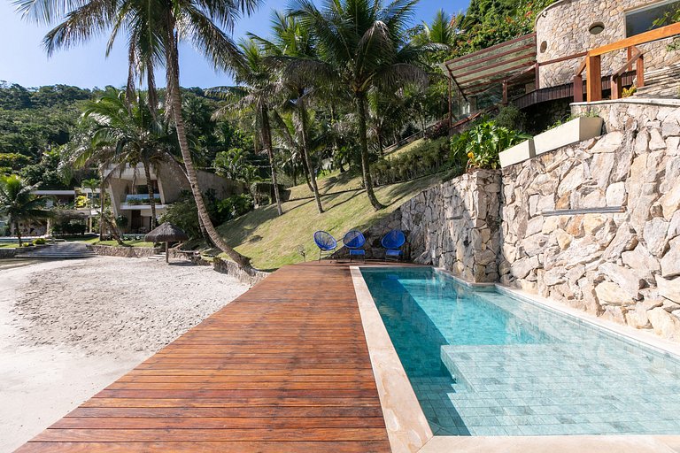 Ang056 - Magnifique maison sur le sable avec plage privée