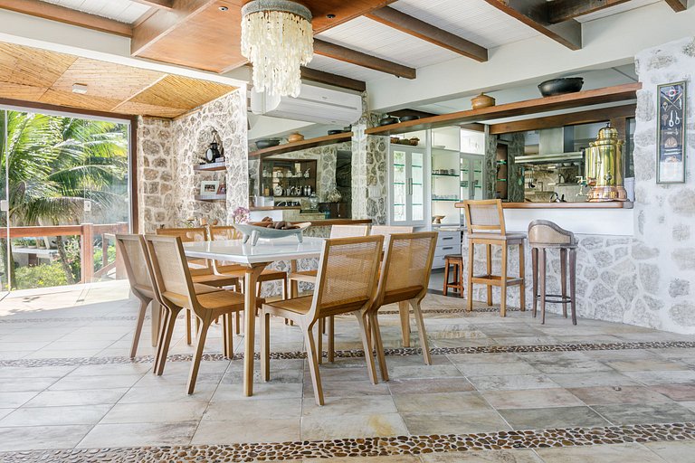 Ang056 - Magnifica casa pé na areia com praia privada