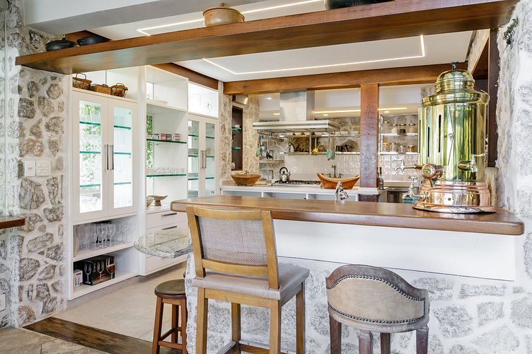 Ang056 - Magnificent house on the sand with private beach