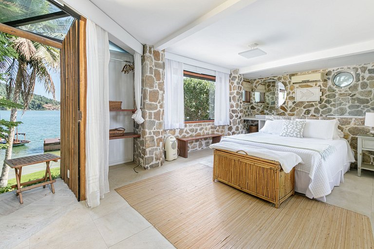 Ang056 - Magnifica casa pé na areia com praia privada