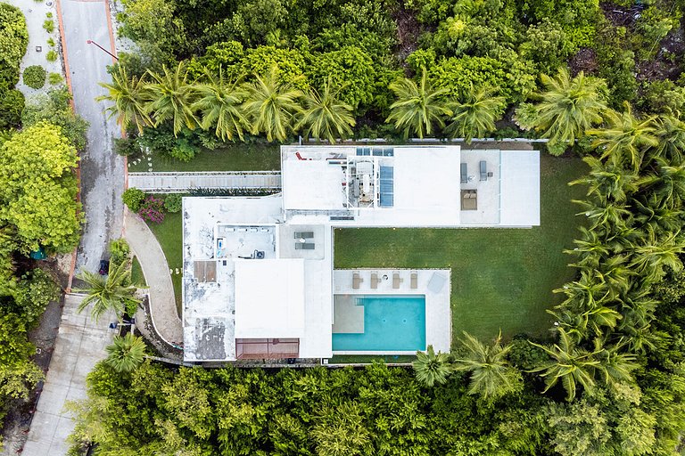 Can001 - Magnificent villa with pool in Cancún