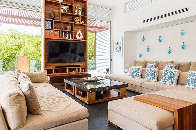 Can001 - Magnificent villa with pool in Cancún