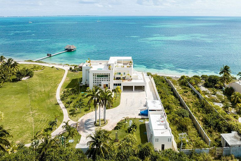 Can005 - Villa de lujo frente a la playa en Cancún