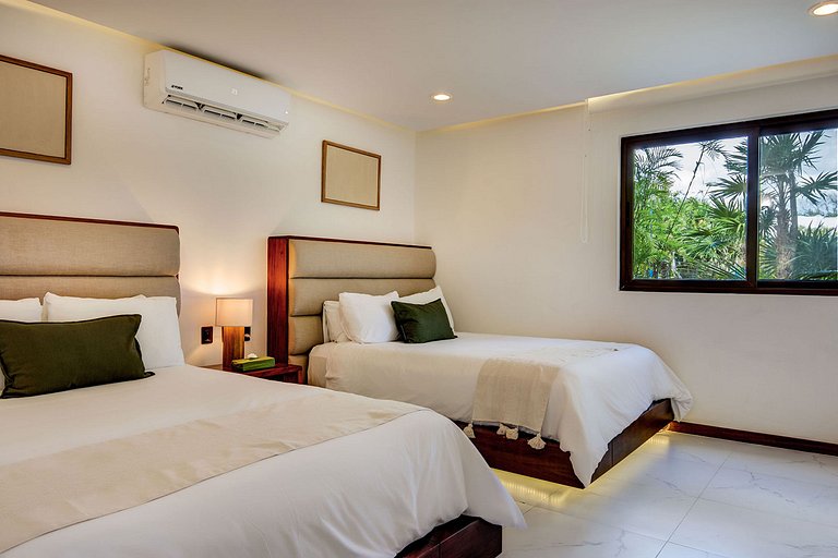 Pcr005 - Beautiful beachfront villa in Playa del Carmen