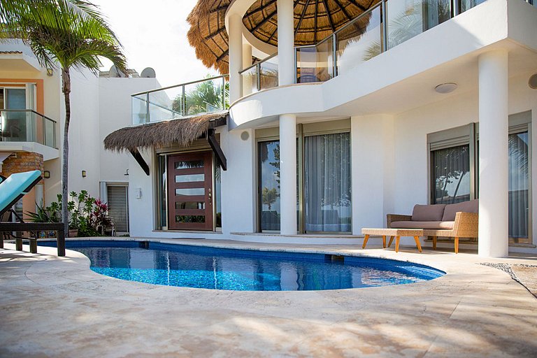 Pcr017 - Beachfront villa in Playa del Carmen