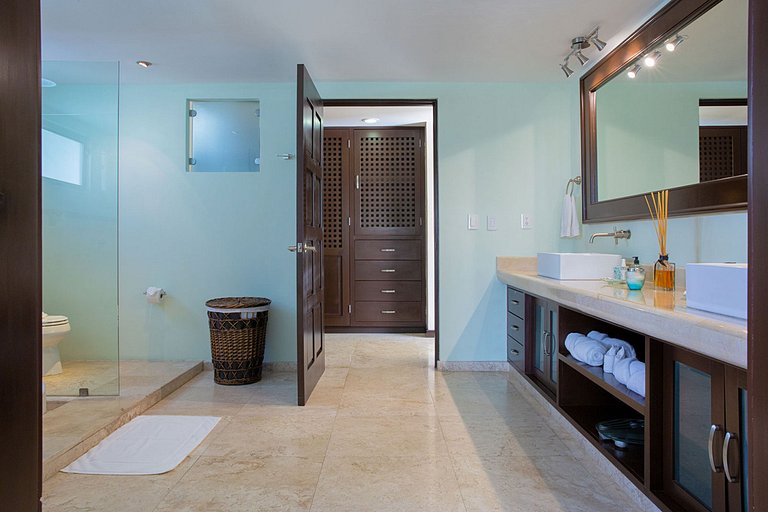 Pcr017 - Beachfront villa in Playa del Carmen