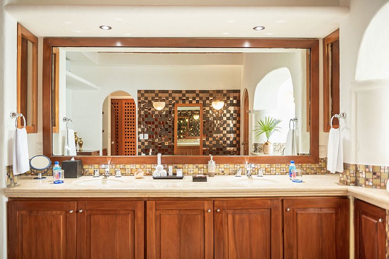 Pmo002 - Mansão de luxo em Porto Morelos