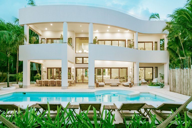 Tul003 - Beautiful seaside villa with large pool in Tulum