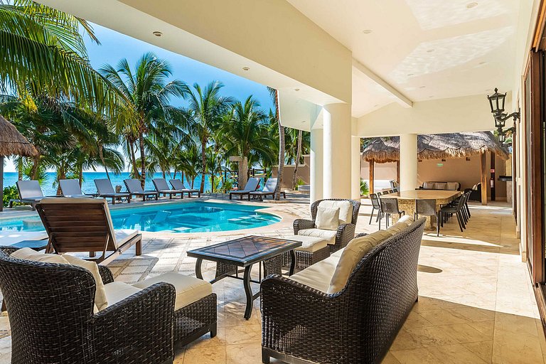 Tul005 - Luxurious seafront villa with pool in Tulum