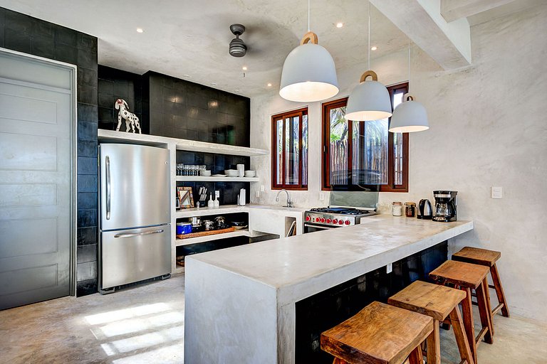 Tul023 - Fantastic waterfront home in Tulum