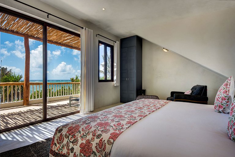 Tul023 - Fantastic waterfront home in Tulum