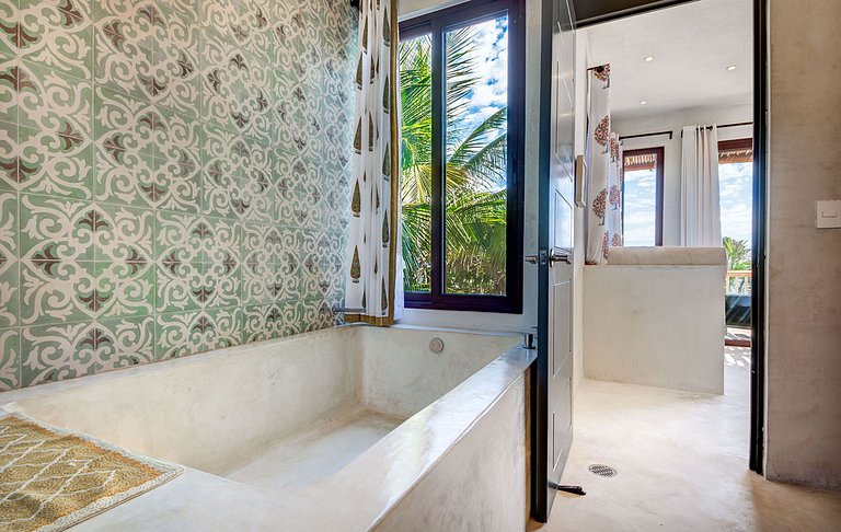 Tul023 - Fantastic waterfront home in Tulum