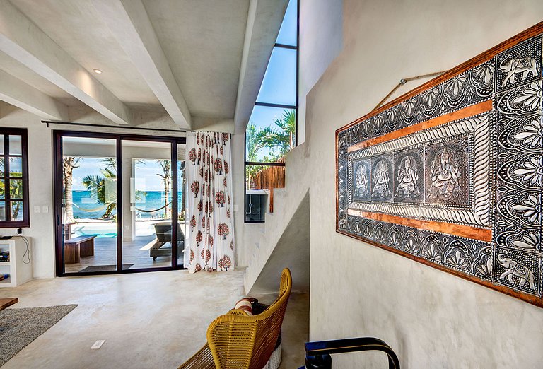 Tul023 - Fantastic waterfront home in Tulum