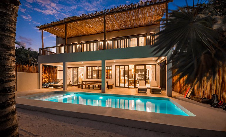 Tul023 - Fantastic waterfront home in Tulum