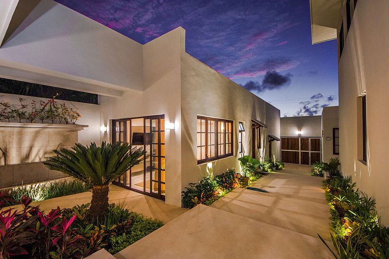 Tul023 - Fantastic waterfront home in Tulum