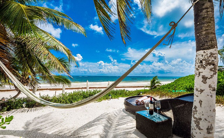 Tul027 - Incroyable villa en front de mer à Tulum