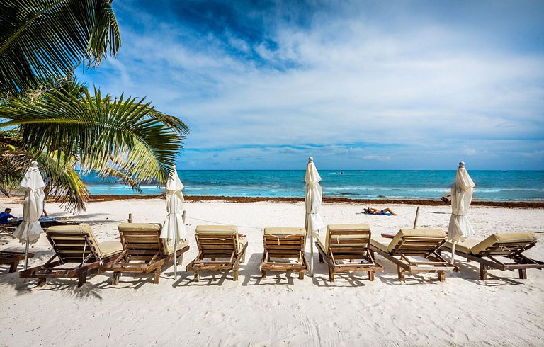 Tul027 - Gorgeous sea front villa in Tulum