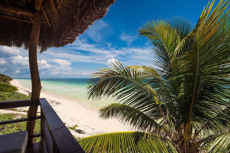 Tul038 - Luxury 5-bedroom villa with ocean views in Tulum