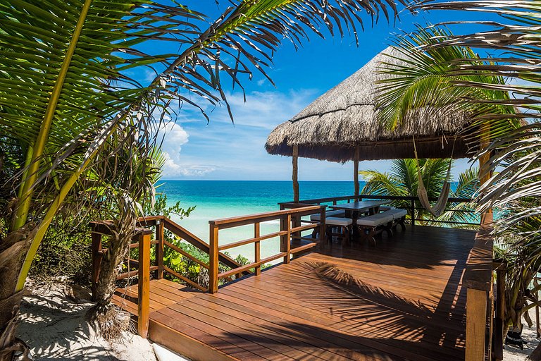 Tul038 - Luxury 5-bedroom villa with ocean views in Tulum