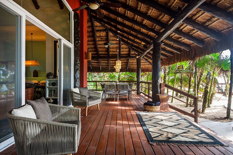 Tul038 - Luxury 5-bedroom villa with ocean views in Tulum