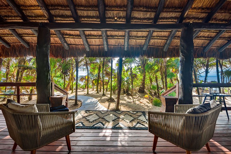 Tul038 - Luxury 5-bedroom villa with ocean views in Tulum
