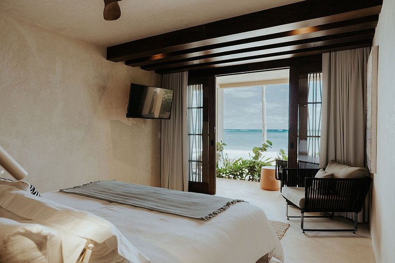 Tul050 - Beachfront mansion in Tulum