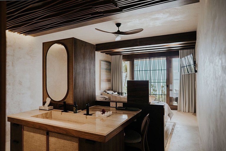 Tul050 - Mansión frente al mar en Tulum