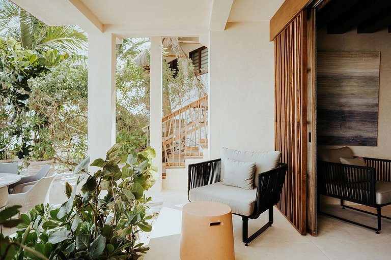 Tul050 - Mansión frente al mar en Tulum